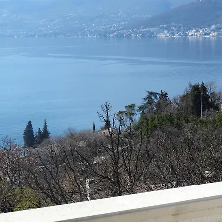 Lejlighed Apartman Lamia Na Uzvisini S Pogledom Na More *