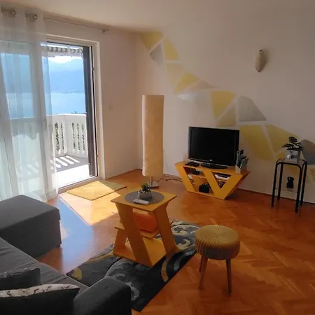 Apartman Lamia Na Uzvisini S Pogledom Na More * Rijeka