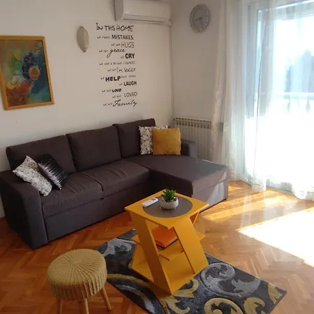 شقة Apartman Lamia Na Uzvisini S Pogledom Na More