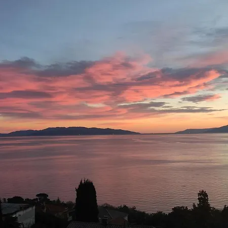 شقة Apartman Lamia Na Uzvisini S Pogledom Na More *