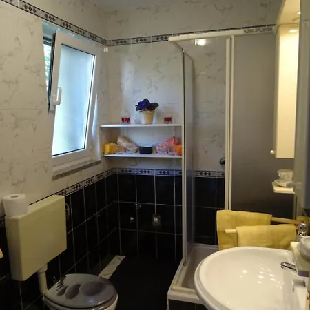 شقة Apartman Lamia Na Uzvisini S Pogledom Na More *