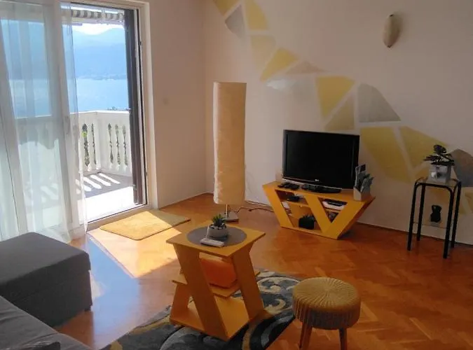 Apartman Lamia Na Uzvisini S Pogledom Na More * Rijeka